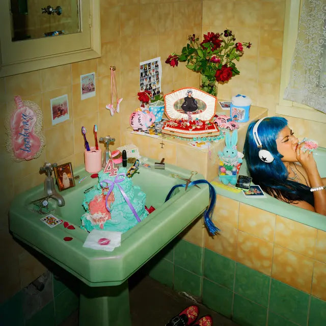 Ecca Vandal - Looking for People to Unfollow (Indie Exclusive "Bathroom Blue" Vinyl)